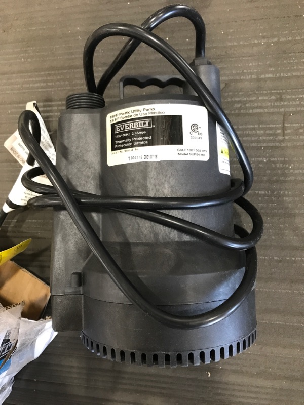 Photo 2 of 1/6 HP Plastic Submersible Utility Pump