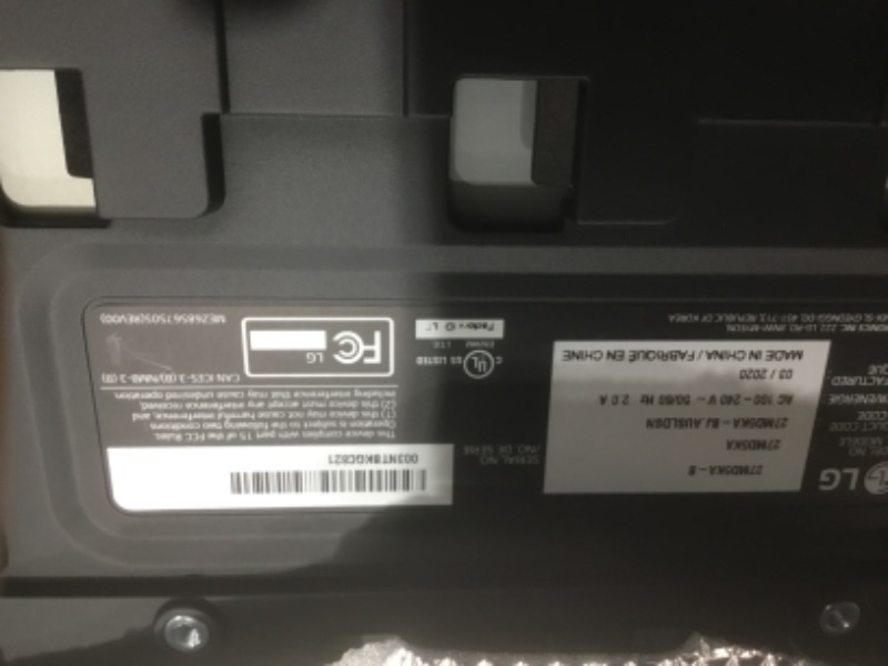 Photo 1 of LG UltraFine 5K IPS LED Monitor for MacBook Pro, black, 27"