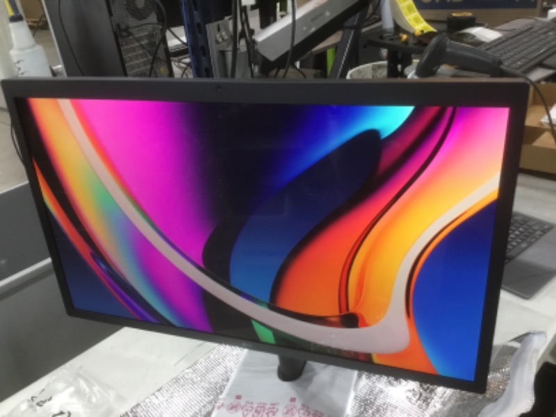 Photo 2 of LG 27MD5KL-B 27 Inch UltraFine 5K (5120 x 2880) IPS Display with macOS Compatibility, DCI-P3 99% Color Gamut and Thunderbolt 3 Port, Black
