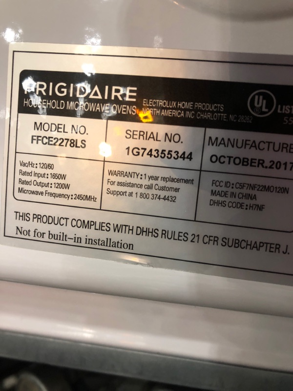 Photo 3 of ***PARTS ONLY***Frigidaire 2.2 Cu. Ft. 1200 Watt Countertop Microwave Oven - Stainless Steel FFCE2278LS