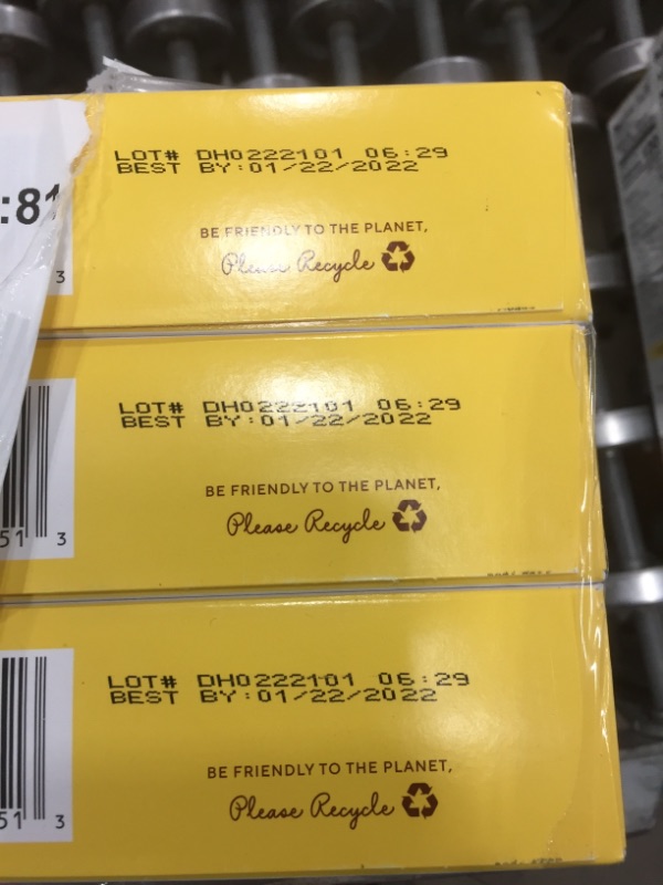 Photo 2 of **EXPIRES  01/22/2022**  Simple Mills Almond Flour Baking Mix, Gluten Free Brownie Mix, Easy to make in Brownie Pan, Chocolate Flavor, Made with whole foods, 3 Count
