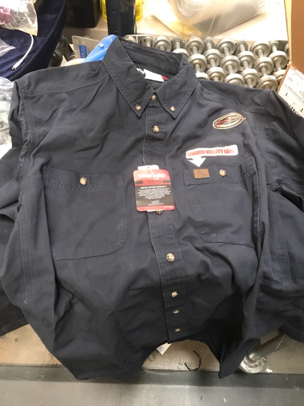 Photo 3 of Wrangler Riggs Workwear Men's Logger Twill Long Sleeve Work Shirt- XL
