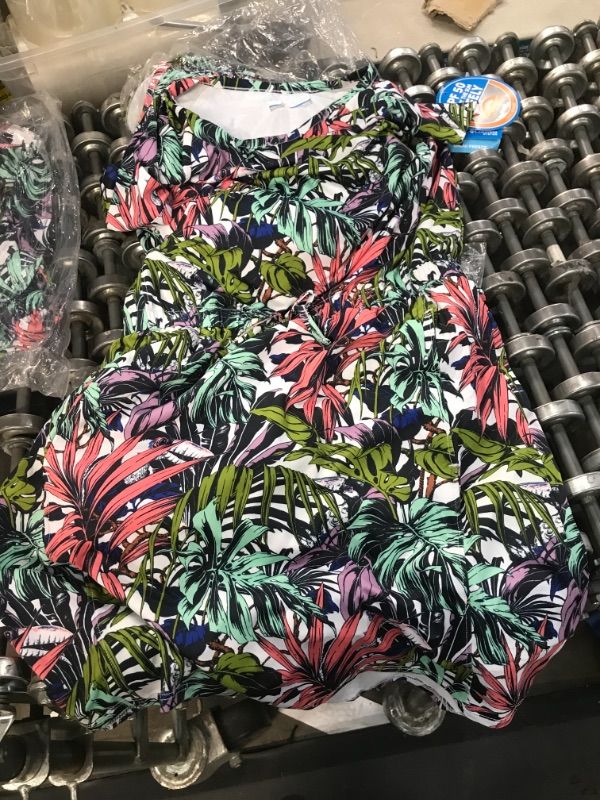 Photo 2 of Columbia Girls' PFG Freezer Dress - XL - WhitePrints
