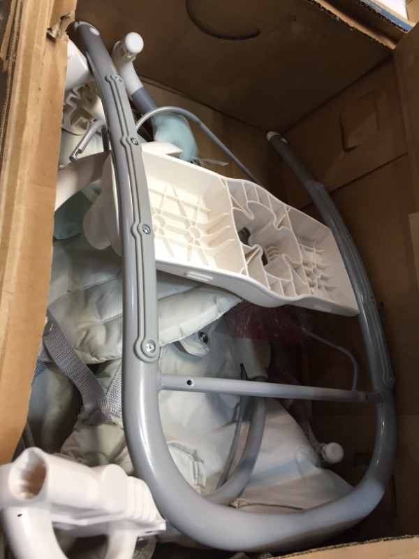 Photo 4 of **INCOMPLETE**
Graco Duet Glide Gliding Swing with Portable Rocker, Winfield , 17.75x11.5x24 Inch 