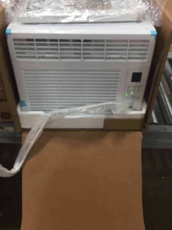 Photo 2 of GE 6,000 BTU 115-Volt Window Air Conditioner for 250 Sq. Ft. Rooms in White with Remote
