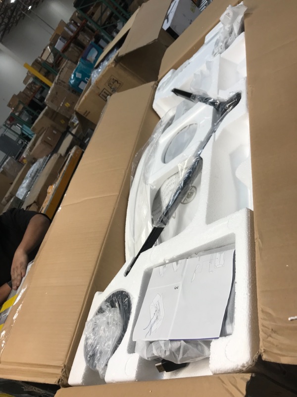 Photo 1 of DAMAGED SCREEN**
SAMSUNG 49-inch Odyssey G9 Gaming Monitor | QHD, 240hz, 1000R Curved, QLED, NVIDIA G-SYNC & FreeSync | LC49G95TSSNXZA Model
