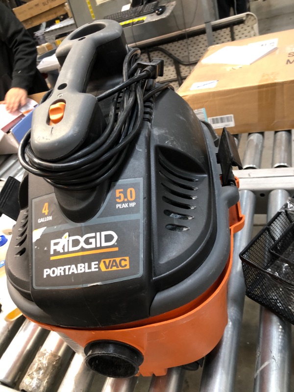 Photo 5 of 4 Gallon 5.0-Peak HP Portable Wet/Dry Shop Vacuum