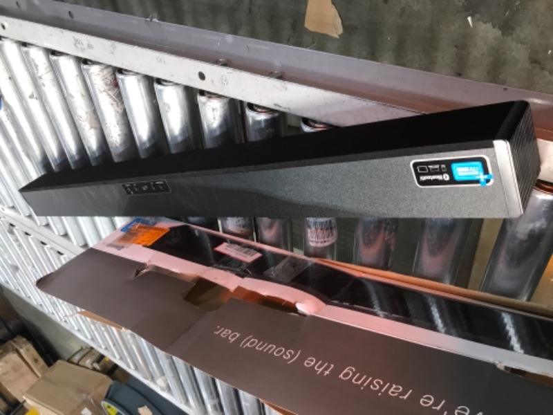 Photo 1 of ILive 37 in. Sound Bar with Bluetooth Wireless and Remote
