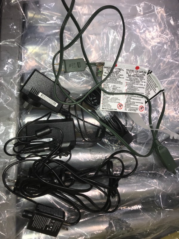 Photo 1 of SOLD AS IS !! bundle of assorted display cables and power cords -NO RETURNS 
