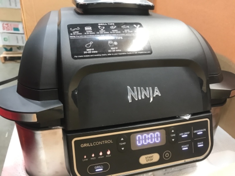 Photo 3 of NINJA Foodi 5-in-1 Indoor Grill with 4 Qt. Air Fryer, Roast, Bake, Dehydrate and Cyclonic Grilling (AG301)