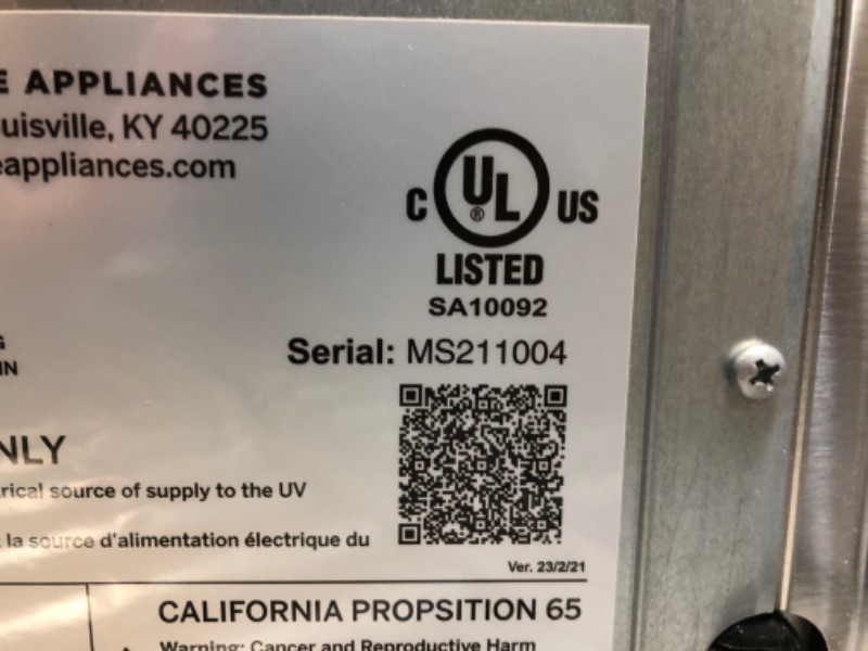 Photo 3 of **PARTS ONLY**USED**GE Profile OPAL01GEPSS Opal Nugget Countertop Ice Maker, Stainless
Dimensions: 15.5 inches (L) x 10.5 inches (W) x 17.25 inches (H)
