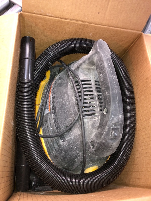 Photo 4 of Stinger 2.5 Gal. 1.75-Peak HP Compact Wet/Dry Shop Vacuum with Filter Bag, Hose and Accessories, Grays
