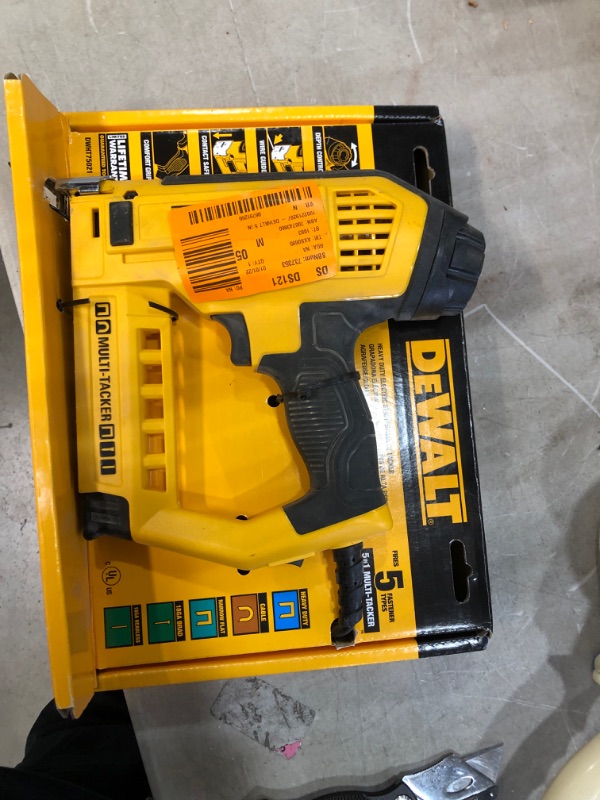 Photo 3 of DeWalt 5-in-1 Multi-Tacker and Brad Nailer