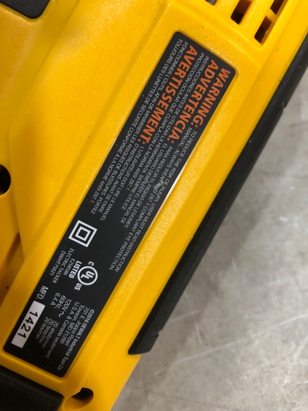 Photo 2 of DAMAGED PACKAGING **
DeWalt 5-in-1 Multi-Tacker and Brad Nailer