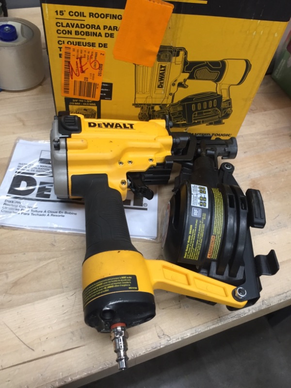 Photo 3 of "DeWALT DW45RN 1-3/4 to 3/4-Inch 15 Degree Pneumatic Coil Roofing Nailer"