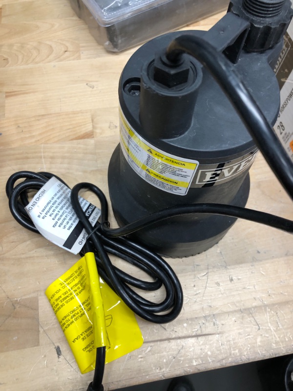 Photo 2 of 1/6 HP Plastic Submersible Utility Pump