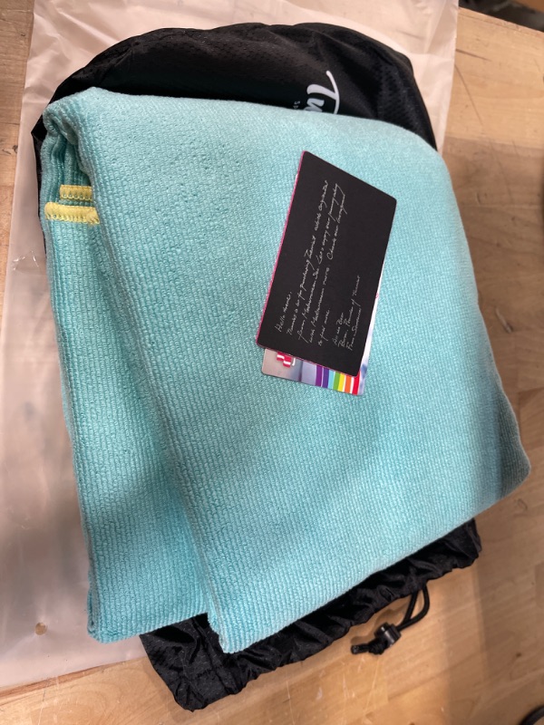 Photo 2 of Tuerriat Microfiber Towel ?Tennis Towel & Camping Towel?Fast Drying ,Super Absorbent and Ultra Compact?Suitable for Gym Hiking Beach Camping Swimming Yoga ?1 Pack, Aquamarine ?
