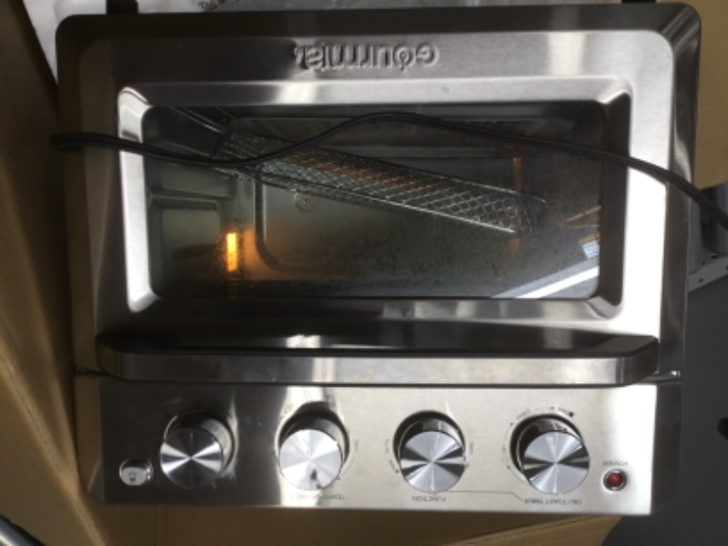 Photo 2 of Gourmia GTF7580 7-in-1 Air Fryer Oven - Stainless Steel - Large Capacity - 4 Simple Controls
