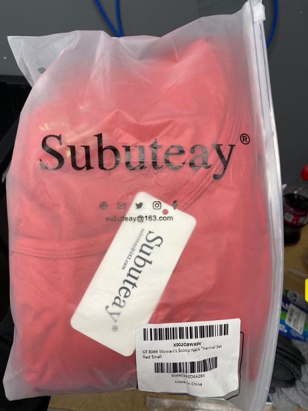 Photo 1 of Subuteay Thermal Underwear for Women Long Johns Set Fleece Lined Ultra Soft Scoop Neck small red 
