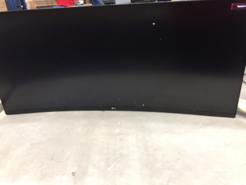 Photo 2 of LG 34'' Curved UltraWide QHD HDR Monitor with 160Hz Refresh Rate
