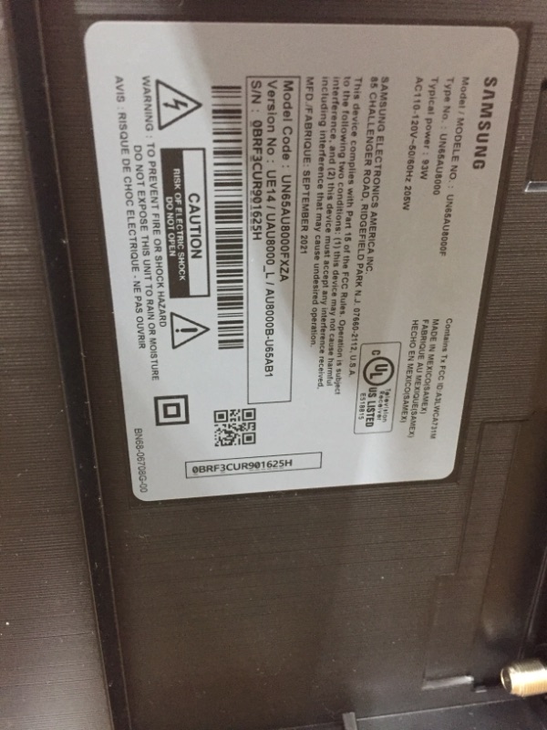 Photo 1 of Samsung UN65AU8000 65 Inch 4K Crystal UHD Smart LED TV (2021)
