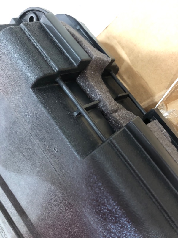 Photo 2 of ***MISSING CLIP***PLANO 1502-01 Protector Series Double Rifle/Shotgun Case
