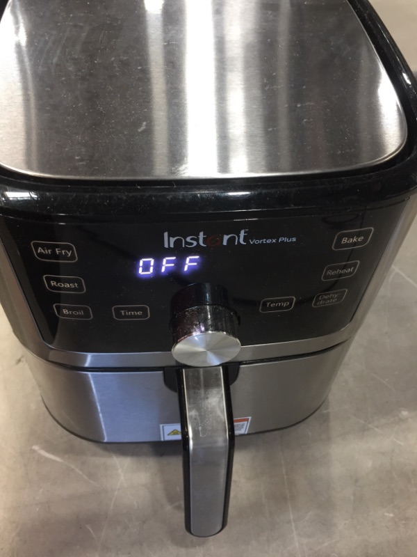 Photo 2 of **MISSING PARTS** Instant Pot 4-Qt. Vortex Plus Air Fryer - Silver