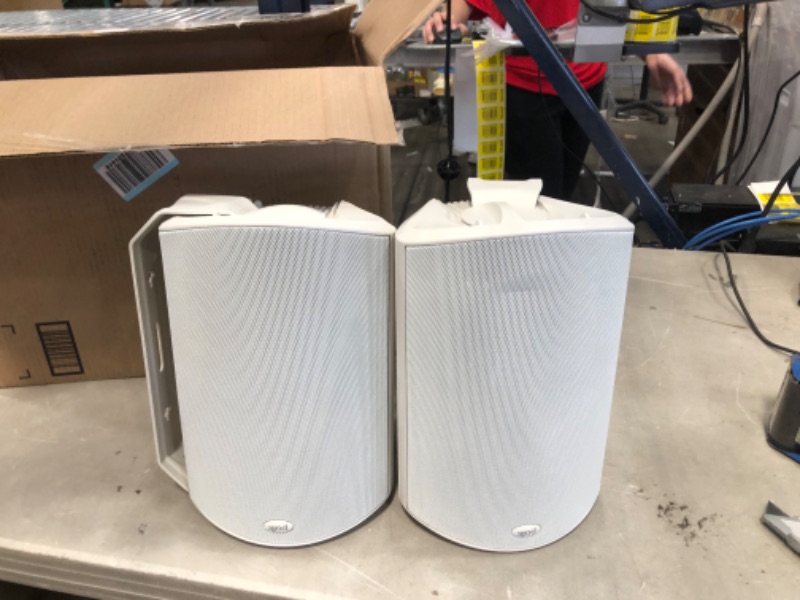 Photo 4 of **untested** Polk Audio Atrium 5 Outdoor Speakers with Powerful Bass (Pair, White), All-Weather Durability, Broad Sound Coverage, Speed-Lock Mounting System
