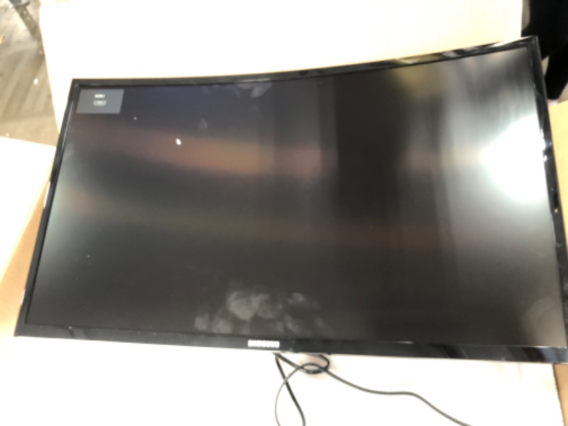 Photo 2 of SAMSUNG 27" Class CF398 Curved (1920 X 1080) LED Monitor - LC27F398FWNXZA
