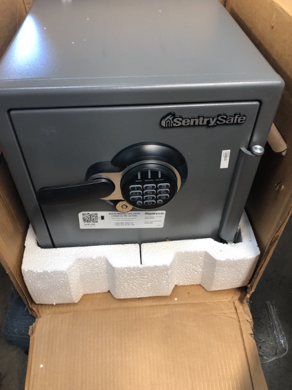 Photo 2 of **READ BELOW**Electronic Fire Safe 1.23 Ft3 16 3/8w X 19 3/8d X 17 7/8h Gunmetal Gray - All