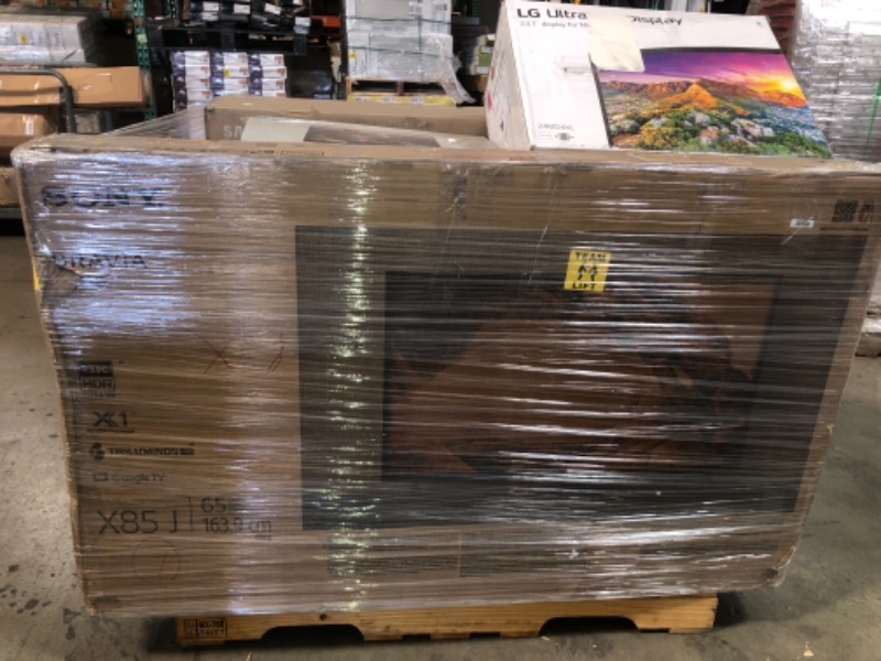 Photo 2 of Nonrefundable - sold as is- Pallet of 7 broken & unfunctional different TV's and monitors. different sizes and models . NO RETURNS 


MIXED PALLET OF TVS AND MONITORS**NO REFUNDS**DIFFERENT SIZES**