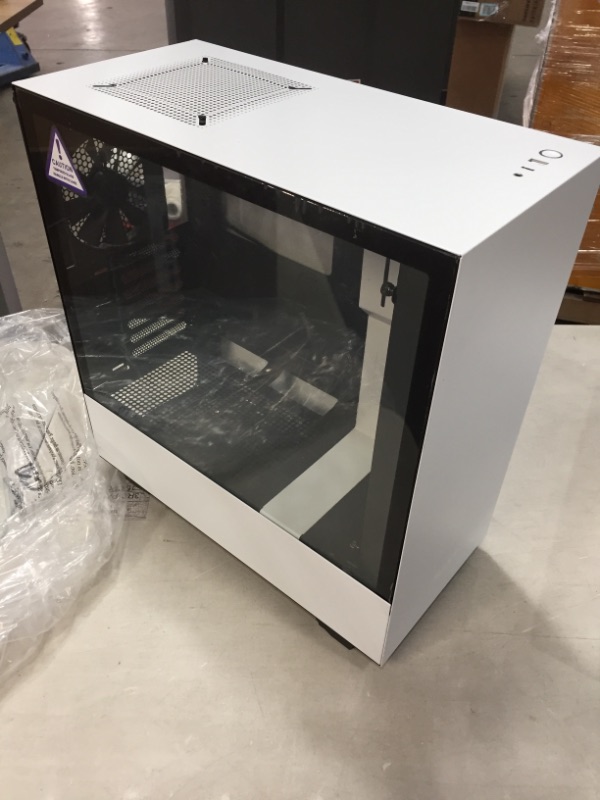 Photo 2 of NZXT H510 Flow - CA-H52FW-01 - Compact ATX Mid-Tower PC Gaming Case - Perforated Front Panel - Tempered Glass Side Panel - Cable Management System - Water-Cooling Ready - White/Black
