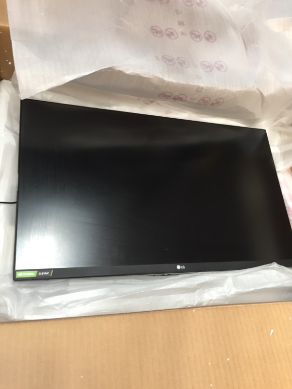 Photo 1 of *USED*
*selling for PARTS, NONREFUNDABLE*
*screen is NOT damaged, item does NOT turn on*
LG Electronics UltraGear 27GN750-B 27 Inch Full HD 1ms and 240HZ Monitor with G-SYNC Compatibility and Tilt, Height and Pivot Adjustable Stand, Black