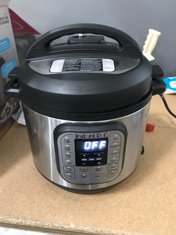 Photo 2 of **tested and functions ** Instant Pot Duo 7-in-1 Electric Pressure Cooker, Slow Cooker, Rice Cooker, Steamer, Sauté, Yogurt Maker, Warmer & Sterilizer, 6 Quart, Stainless Steel/Black
