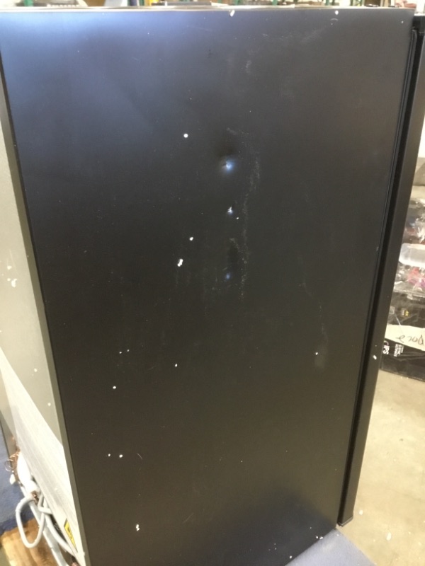 Photo 4 of BLACK+DECKER
3.2 cu. ft. Mini Fridge in Black