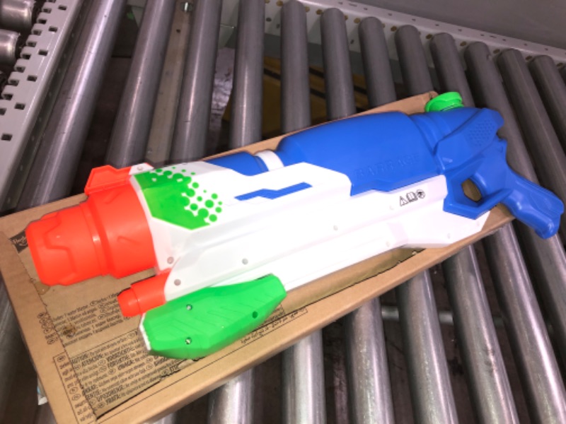 Photo 2 of NERF Super Soaker Barrage Soaker (Amazon Exclusive)
