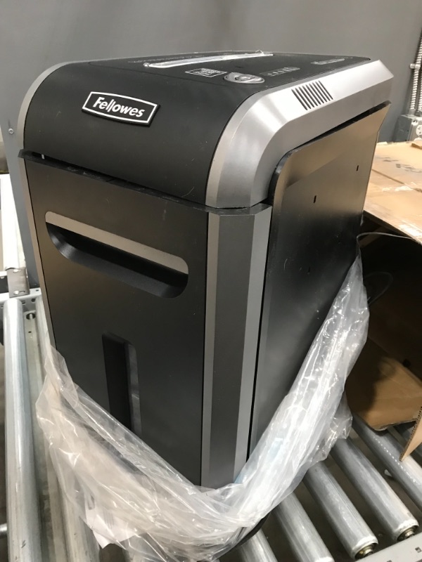 Photo 1 of Fellowes Powershred 99Ci 18-Sheet Capacity, Paper Shredder

