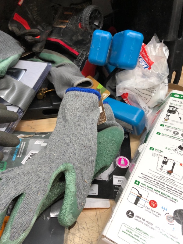 Photo 6 of ***NO REFUNDS***
BUNDLE OF ASSORTED HOME, ELECTRICAL & PLUMBING ITEMS 

