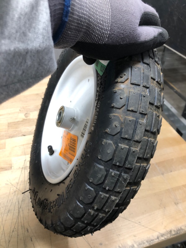 Photo 1 of 20260 UnivPneu WHLBarrow Tire