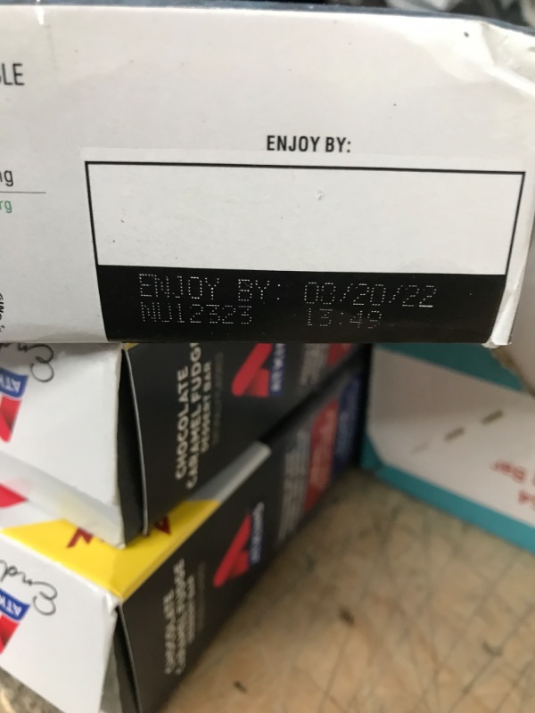 Photo 1 of *EXP DATE 08/20/22* Atkins Endulge Treat, Chocolate Caramel Fudge Dessert Bar, Keto Friendly, 5 Count - 3 PACK 
