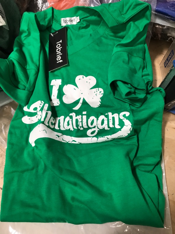 Photo 1 of TOPBRIEF WOMENS GOOD VIBES V NECK T SHIRT (BLACK) - SIZE MEDIUM *BUNDLED WITH* TOPBRIEF WOMENS BE KING GREEN V NECK TOP - SIZE LARGE *BUNDLED WITH** TOPBRIEF WOMENS ST PATRICKS DAY GREEN V NECK TOP -SIZE MEDIUM