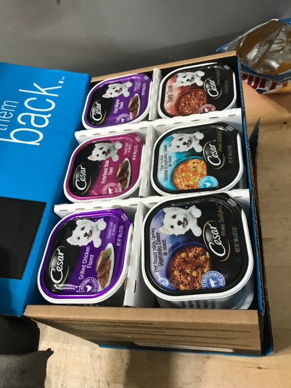 Photo 2 of *EXP DATE 10/2022** (36 Pack) CESAR Wet Dog Food HOME DELIGHTS & Classic Loaf in Sauce Variety Pack, 3.5 Oz. Easy Peel Trays
