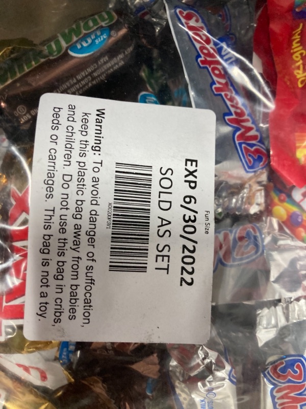 Photo 3 of ** NON-REFUNDABLE** ASSORTED MISCELLANEOUS  FOOD ITEMS ** SEE PICTURES FOR EXPIRATION DATE 
