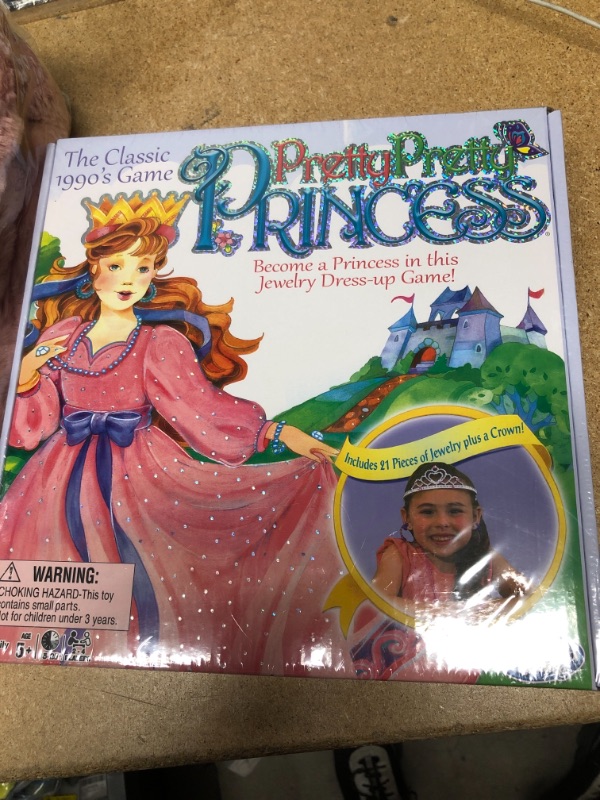 Photo 2 of Big Game Toys~Pretty Pretty Princess Game Jewelry Dress Up Board Game 1990's Classic
