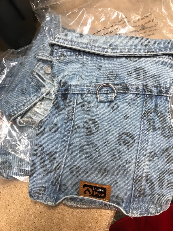 Photo 3 of ** SETS OF 3**
Thankspaw Dog Jean Jacket Dog Blue Outfits Denim Vest Coat T-Shirt Cute and Cool Apparel Machine Washable Puppy Clothes for Small Medium Dogs Pets and Cats
( MED)