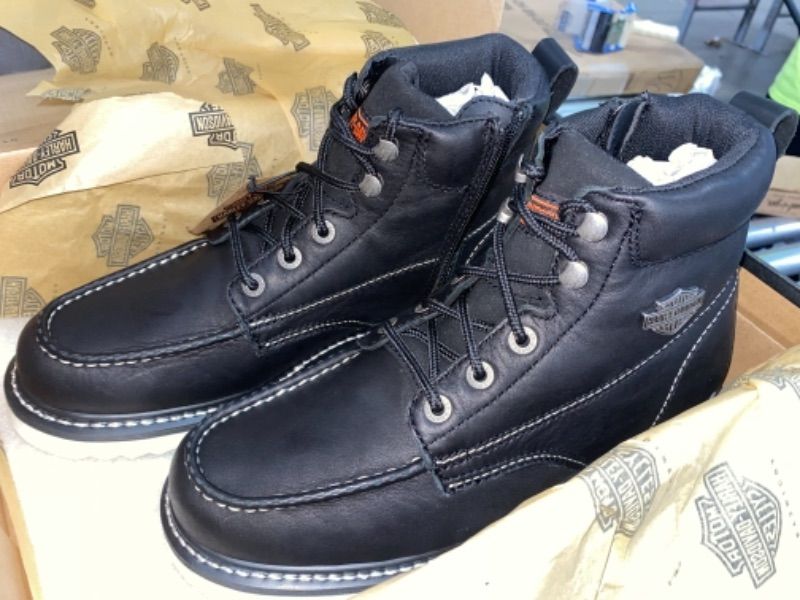 Photo 1 of HARLEY-DAVIDSON FOOTWEAR Men's Beau Boot- size 9.5
- size runs big  
