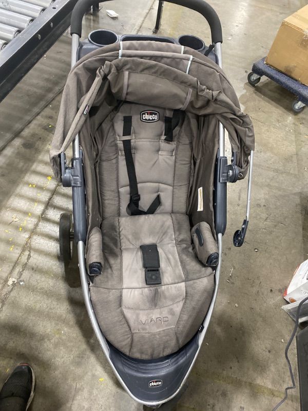 Photo 3 of MAJOR USE ** Chicco Viaro Quick-Fold Stroller, Graphite , 38x41.2x25.5 Inch