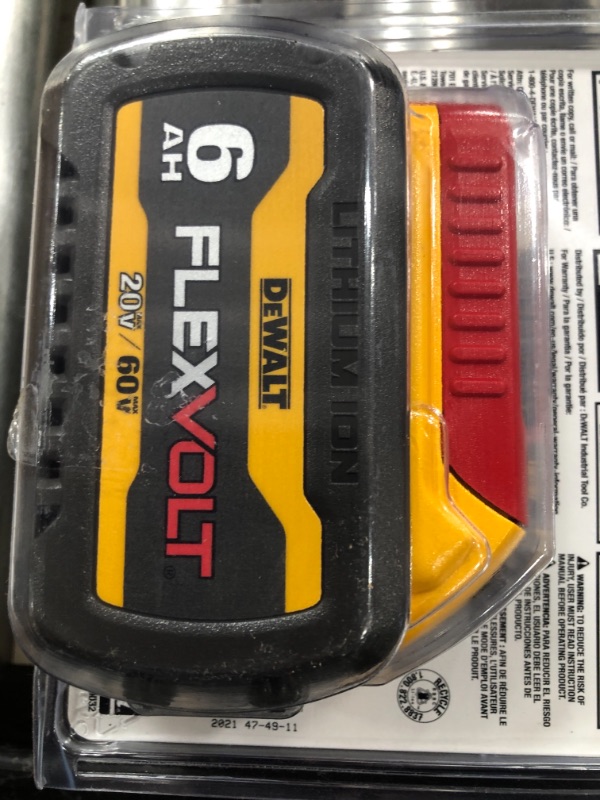 Photo 2 of "DeWALT DCB606 20V/60V FLEXVOLT 6.0Ah Durable Battery Pack"
