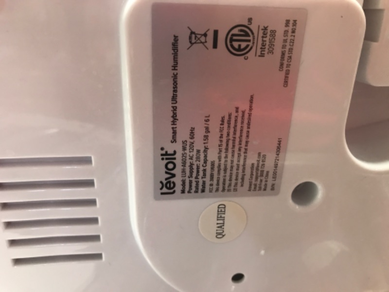 Photo 4 of **MINOR DAMAGE** LEVOIT Humidifiers for Bedroom Large Room 6L Warm and Cool Mist for Families Plants with Built-in Humidity Sensor, Essential Oil, Air Vaporizer with Remote...
