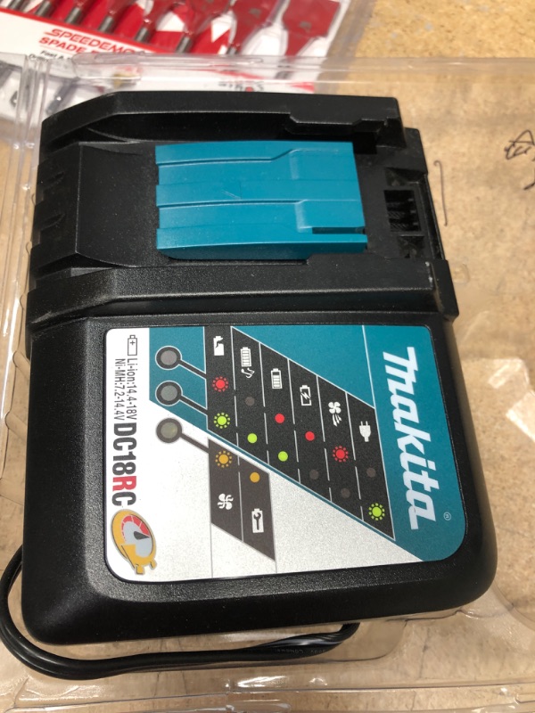 Photo 2 of (MISSING BATTERY)
"Makita BL1840BDC1 18-Volt 4.0Ah Compact Lithium-Ion Battery and Charger Kit"
